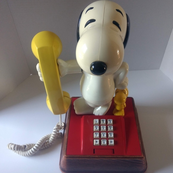 Vintage Snoopy and Woodstock Phone
